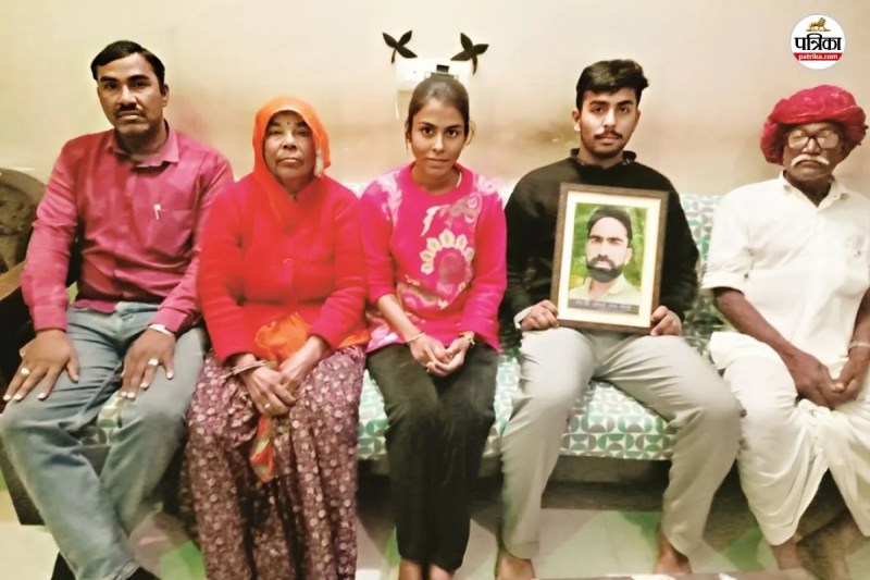 हादसे में मृतक लालाराम सैनी के परिजन, पत्रिका फोटो