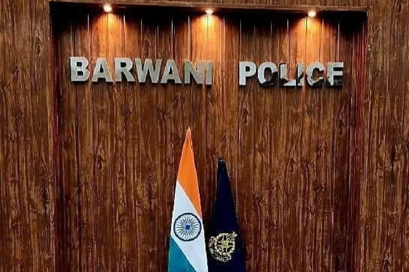 alcoholic teacher chaos students liqour gutka barwani govt school mp news