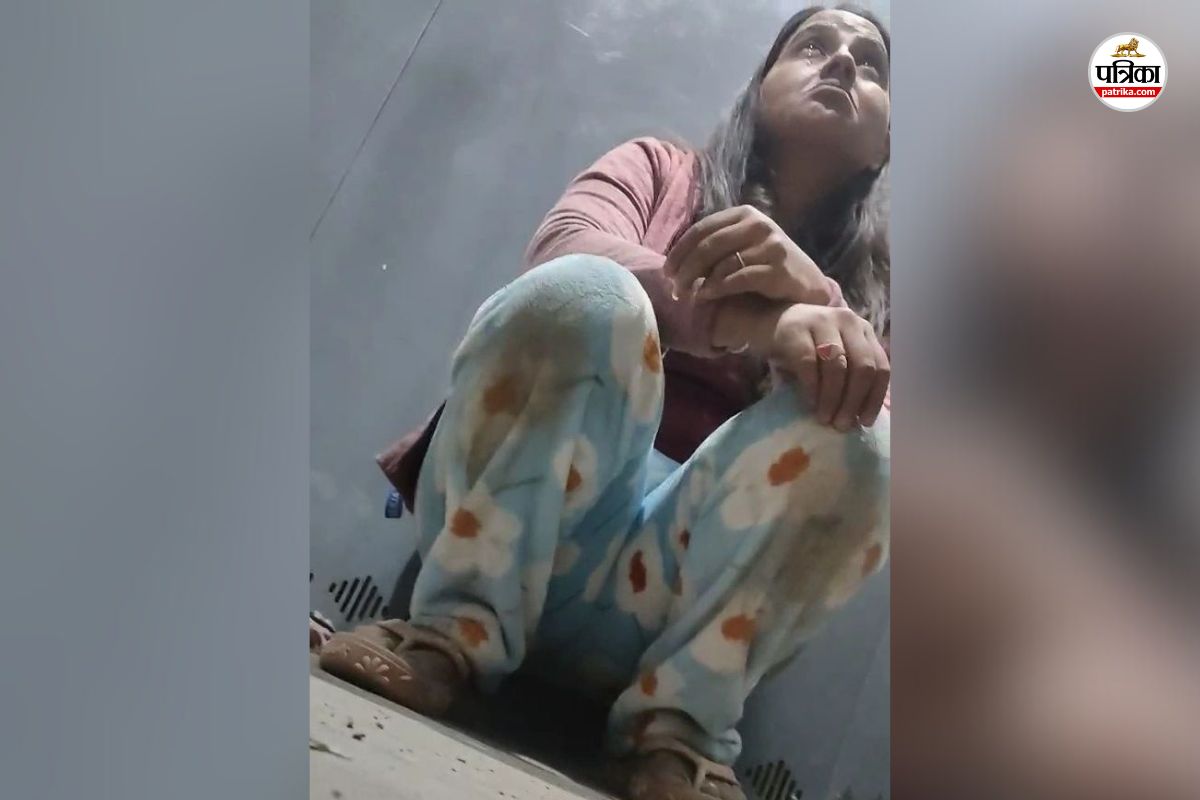 Udaipur: लिफ्ट में फंसी महिला हुई बेसुध, 2 घंटे तक जुगाड़ में लगे रहे; फिर दीवार तोड़कर निकाला बाहर