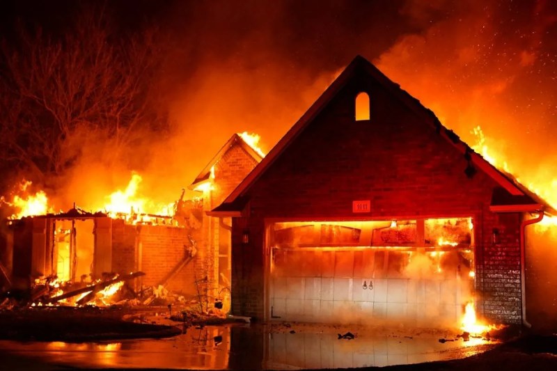 Fire in Residential Bulding Guandong China