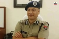 Jaipur IPS officer Rahul Prakash seen sweeping sends a message that cleanliness is essential whether at home or in office