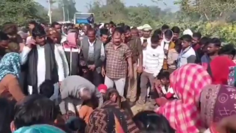 मचा कोहराम (फोटो सोर्स- पत्रिका)