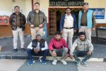 Loot gang arrested