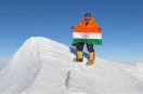 Manasvi Agarwal, Antarctica continent, highest mountain peak Vinson Massif, Tricolour, Udaipur News, Rajasthan News