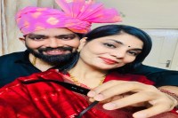 लोक गायिका नेहा सिंह राठौर ने जीवन साथी चुनने की दी महत्वपूर्ण सलाह, सोशल मीडिया पर शेयर की मन की बात (फोटो सोर्स :Facebook News Group)