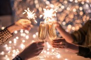 New Year 2026: नए साल के जश्न में बढ़ी शराब की मांग... पिछले साल का रिकॉर्ड टुटा, दो दिनों में सवा करोड़ से अधिक की खपत(photo)