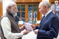 PM Modi gift Bhagwat Geeta to Putin