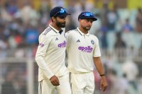 Kuldeep Yadav and ravindra jadeja (फोटो- IANS)