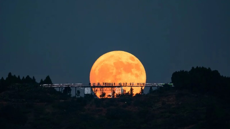 आज दिखेगा 2025 का आखिरी सुपरमून