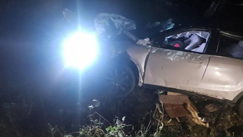 Two people died and six were injured when a car carrying tourists from Ghaziabad fell into a gorge in Ramgarh area of ​​Nainital district