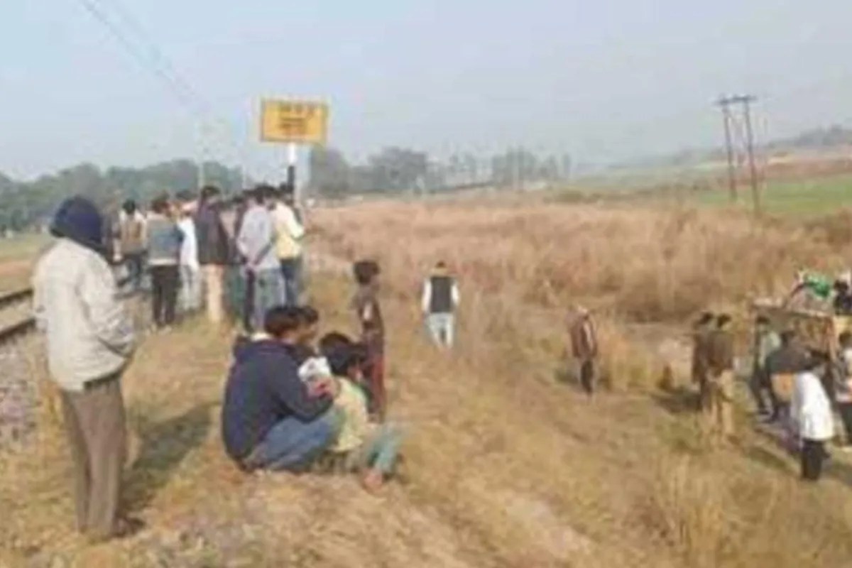 Up news, mahrajganj news,