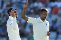 Robin Uthappa urges Hardik Pandya Test return