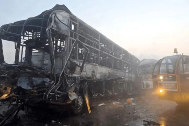 mathura yamuna expressay road accident, yamuna expressway road accident, road accident news