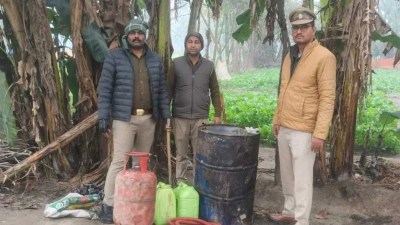 amroha illegal liquor factory raid in fog excise action