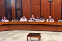 CG News: रायपुर सहित इन शहरों को जल्द ही मिलेगा 100% ग्रीन एनर्जी एयरपोर्ट, सांसद बृजमोहन ने रखा ऐतिहासिक प्रस्ताव