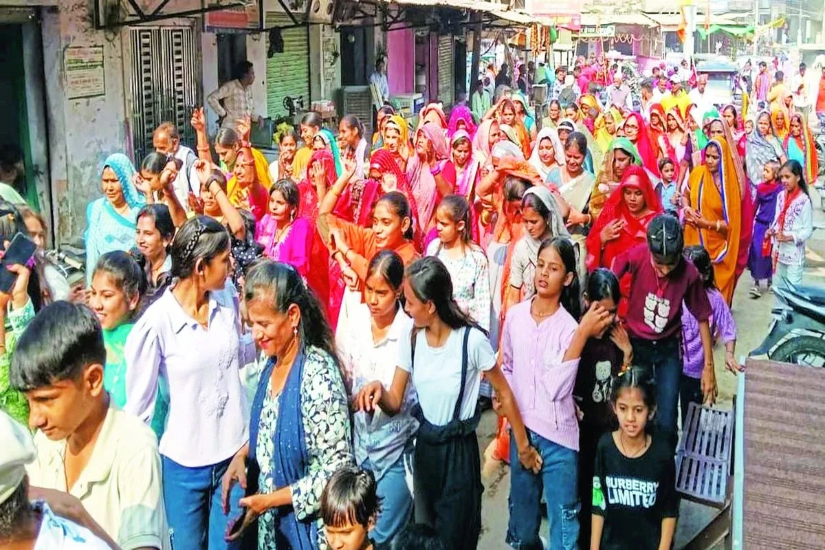 नवनिर्मित थानेश्वर महादेव मंदिर में शिव पंचायत की हुई स्थापना