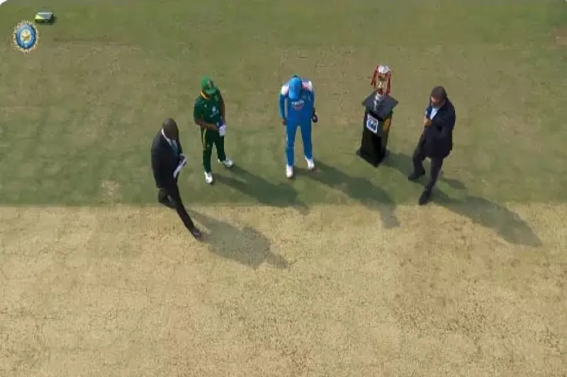 IND VS SA 2nd ODI: साउथ अफ्रीका ने जीता टॉस, पहले गेंदबाजी का फैसला, 1.30 बजे मुकाबला शुरू