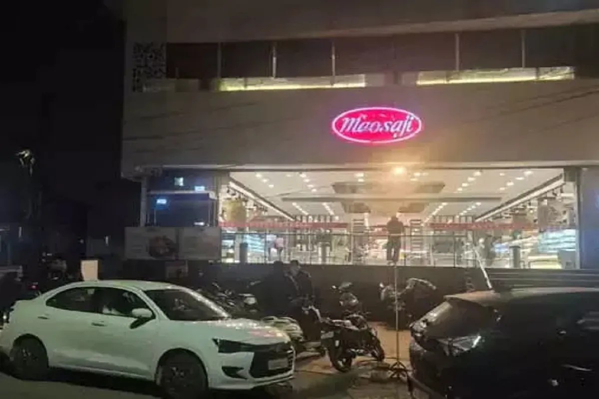 GST Raid: बिलासपुर में GST विभाग की रेड, रडार में मौसाजी स्वीट्स , दस्तावेज की जाँच जारी