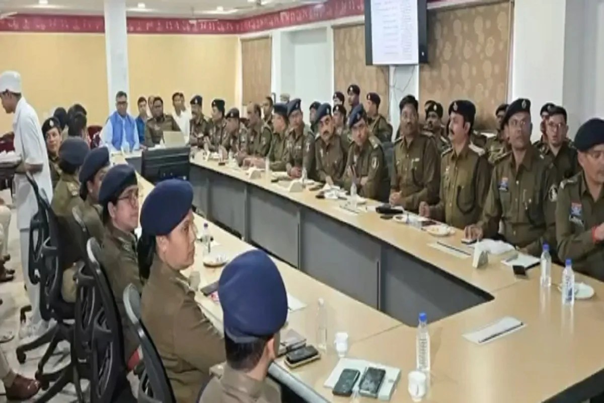 IND VS SA ODI: वनडे मैच से पहले IG-DIG की बैठक, सुरक्षा में 2 हजार पुलिसकर्मी रहेंगे तैनात, आज रायपुर पहुंचेंगे क्रिकेट के सितारे