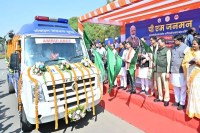 CG News: छत्तीसगढ़ को मिले 57 पीएम जनमन मोबाइल मेडिकल यूनिट्स, मुख्यमंत्री विष्णुदेव साय ने दिखाई हरी झंडी