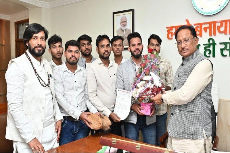 CG News: मुख्यमंत्री विष्णु देव साय से पोस्ट मैट्रिक अनुसूचित जाति छात्रावास के प्रतिनिधि मंडल ने की सौजन्य भेंट