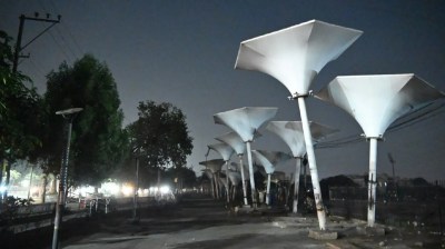 Chaupati News.... हर दिन घर ले जाते थे 1500 से 2 हजार, अब खाली भटक रहे