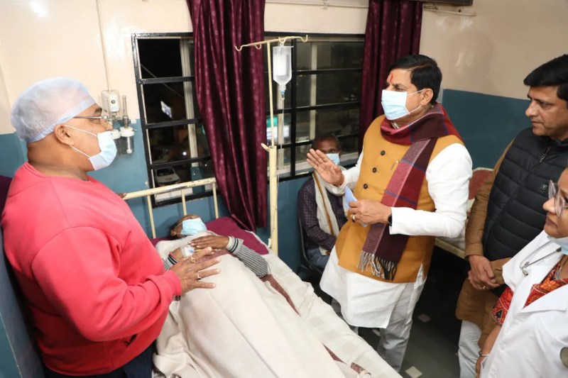 CM Mohan Yadav reached the hospital after a major tragedy in Indore
