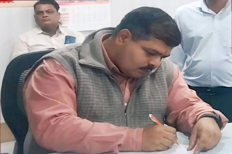 deputy collector brajesh singh