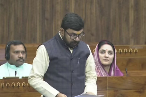 chhindwara toxic cough syrup case lok sabha winter session bunty vivek sahu mp news