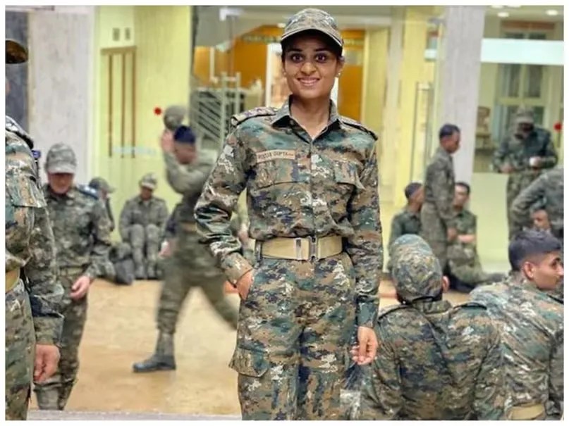 delhi girl ias pooja gupta fulfilled grandfathers dream by cracking upsc twice