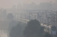 यूपी में ठंड का पहला बड़ा थपेड़ा, रात का पारा 2–4 डिग्री गिरने का पूर्वानुमान (फोटो सोर्स : Patrika)