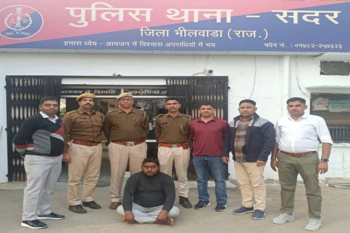 दौड़ा-दौड़ा कर दोस्त ने ही ट्रैक्टर से कुचल कर मार डाला