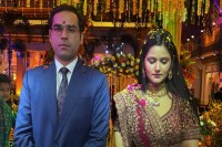 कथावाचक निधि सारस्वत और बीजेपी नेता चिराग उपाध्याय की शादी: भक्ति, परंपरा और सामाजिक रंगों से सजा गाजियाबाद का भव्य समारोह (फोटो सोर्स : Whatsapp News Group)