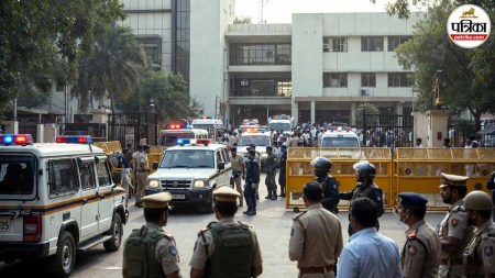 noida school bomb threat shiv nadar amity email alert cyber cell