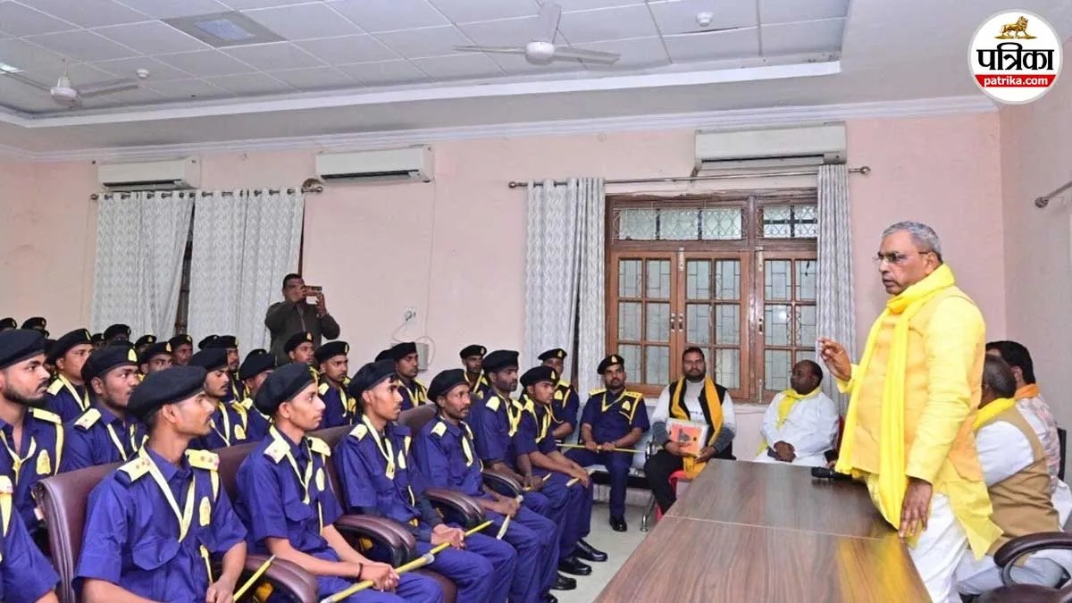 omprakash rajbhar launches rashtriya suheldev sena