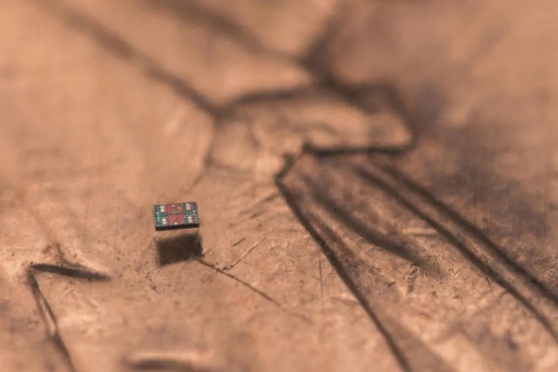 Robot smaller than grain of salt