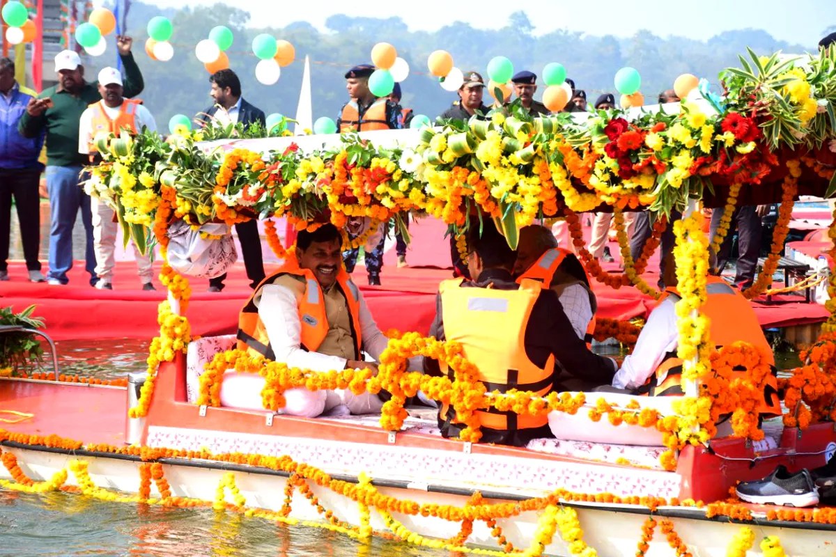 Shikaras Run Bada Talab