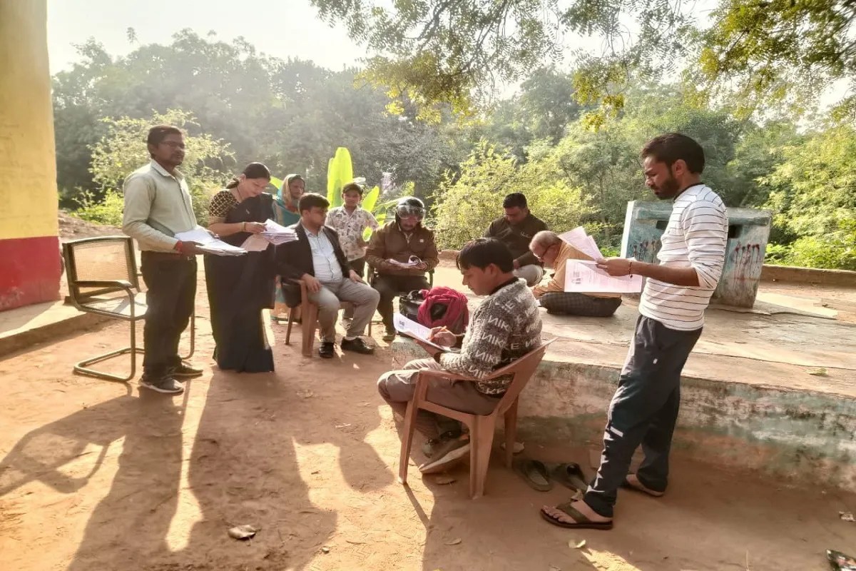 गणना पत्रक वितरण व एकत्रित करते समय मौके पर नहीं मिले मतदाता, इस कारण शिफ्टेड में डाला, 90 फीसदी मतदाताओं के गणना पत्रक हुए डिजिटल