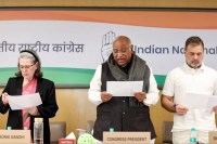 sonia gandhi, rahul gandhi, mallikarjun kharge