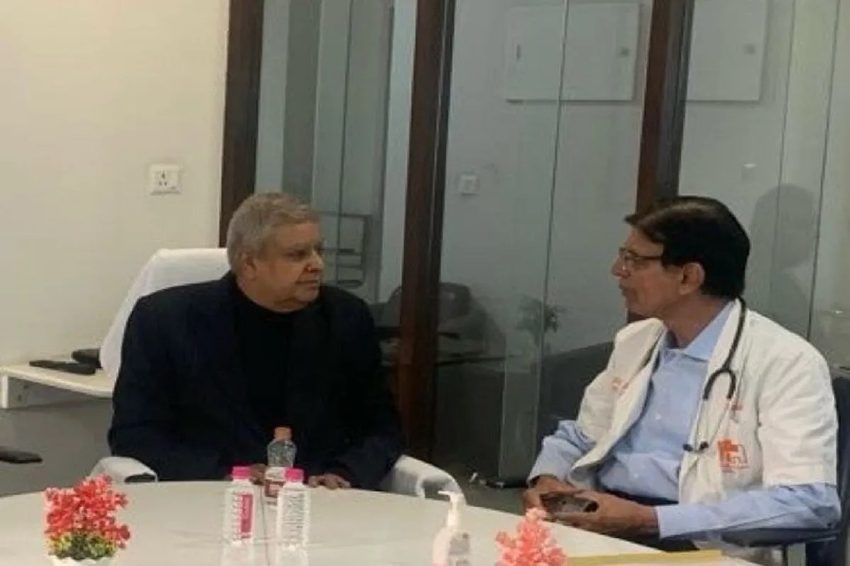 जयपुर के अस्पताल में अचानक पहुंचे पूर्व उपराष्ट्रपति जगदीप धनखड़