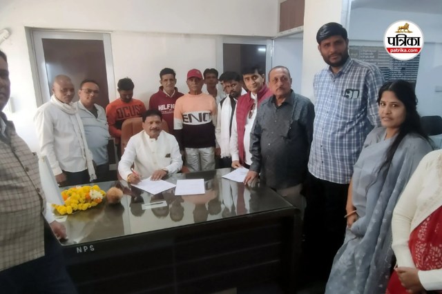 नरेंद्र खोड़निया