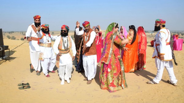 Kite festival in Dhora, Raisar