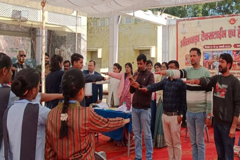 Voting pledge and shopping enthusiasm: City residents throng the Bhilwara Textile Fair.