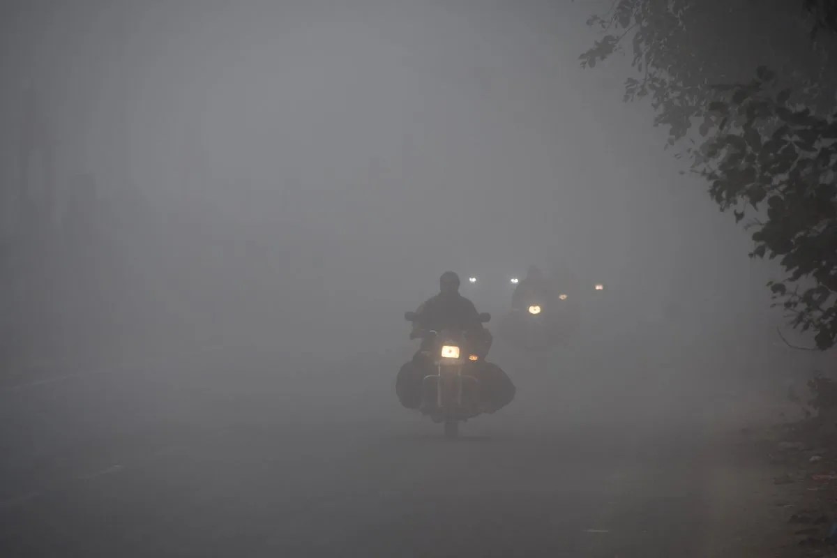 The city was wrapped in a white sheet, day and night temperatures rose, but there was no relief.