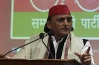 SIR को लेकर अखिलेश यादव का बड़ा हमला, BJP और चुनाव आयोग की निष्पक्षता पर उठाए सवाल (फोटो सोर्स : WhatsApp News Group)