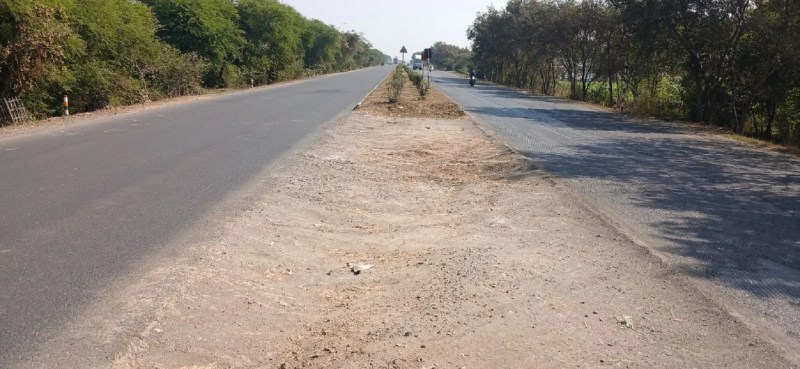 एनएचएआइ से जुड़े अधिकारी और निर्माण एजेंसियां कलेक्टर के निर्देशों की अनदेखी कर मनमाने ढंग से कार्य कर रहे हैं।