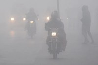 अचानक बदलेगा मौसम का मिजाज, कई जिलों में घना कोहरा, ऑरेंज और येलो अलर्ट जारी (फोटो सोर्स : WhatsApp News Group)