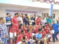 ऑल इंडिया स्वर्ण कप हॉकी टूर्नामेंट का पुरस्कार वितरण के साथ भव्य समापन-