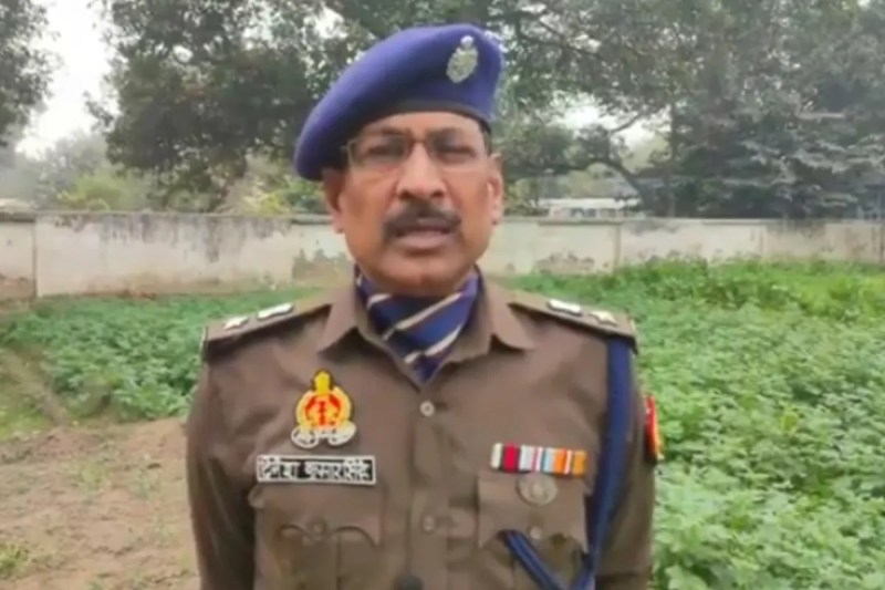 पुलिस अधीक्षक दिनेश कुमार सिंह फोटो सोर्स ट्विटर अकाउंट