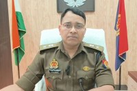 पुलिस अधीक्षक विनीत जायसवाल सोर्स पत्रिका